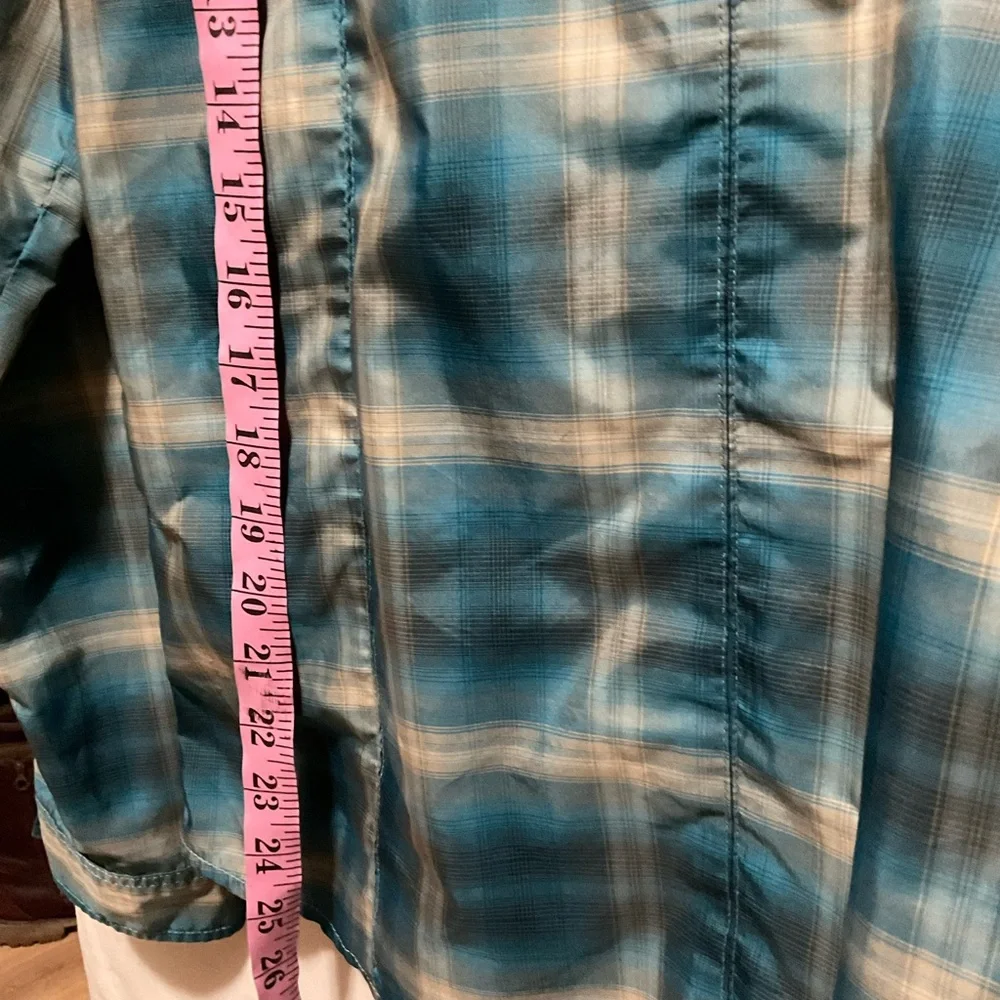 Kuhl Ionik Plaid Long Sleeve Odor Heat Control Size M Outdoor Camping Hiking - Picture 4 of 5